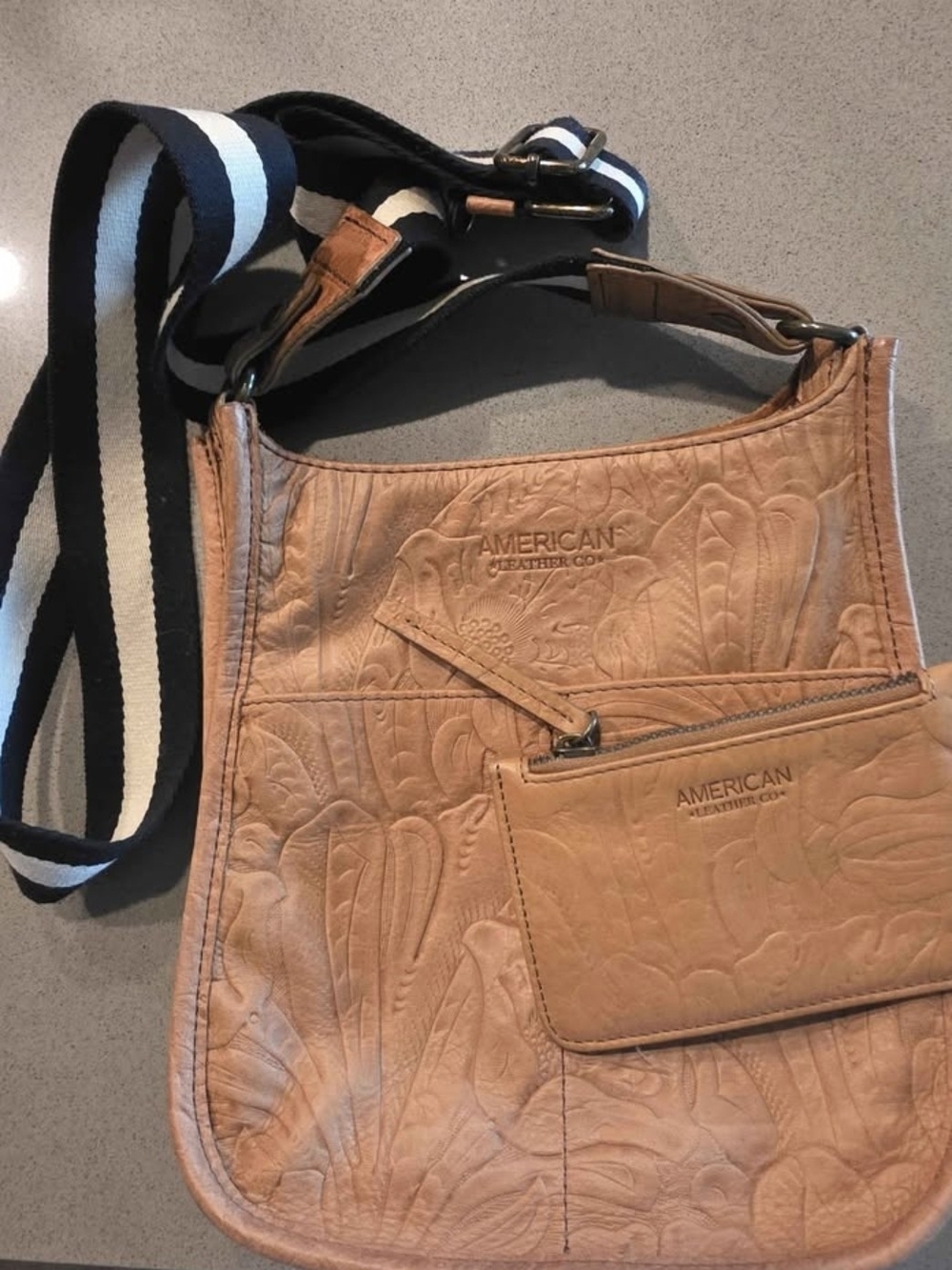 American Leather Co. Dayton Crossbody. Bag Brown